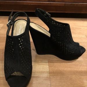 Chinese Laundry wedges